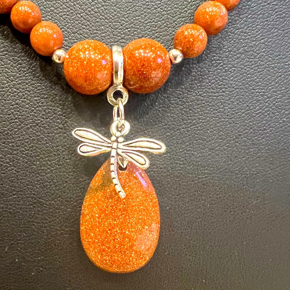 Goldstone Beaded 
Iwith Dragonfly Charm in Silvertone